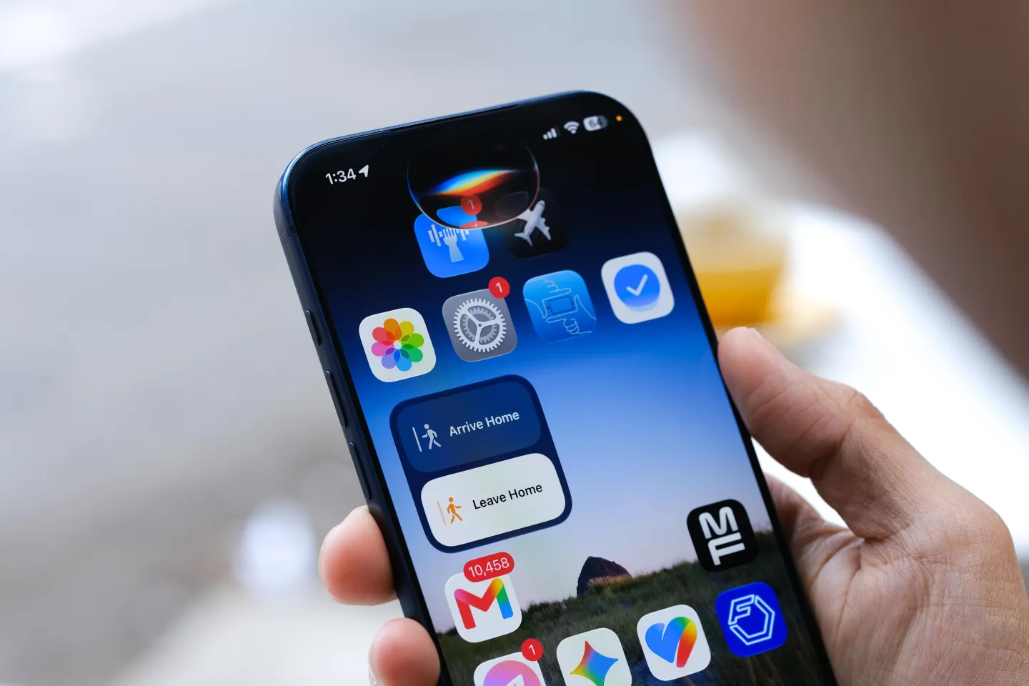 Siri-AI-Being-invoked-6.jpg