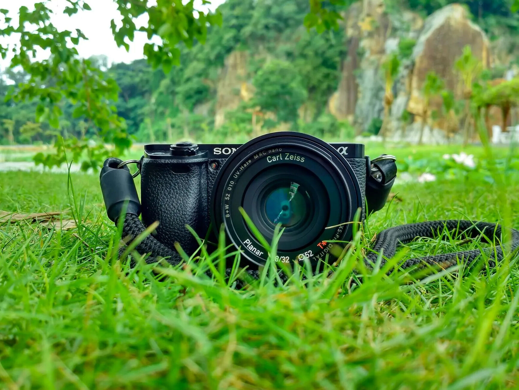 دوربین DSLR بهتر است یا Mirrorless؟ بررسی تفاوت‌ها و کاربرد هرکدام