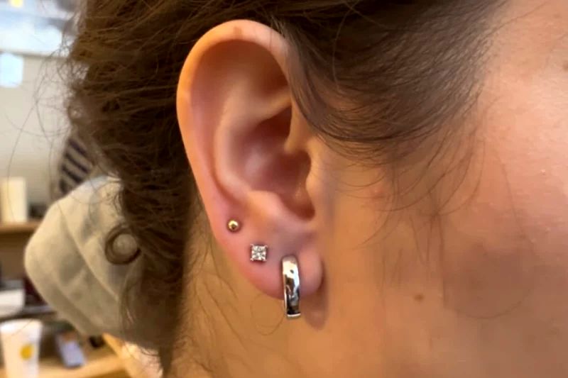 ترکیب زیبایی و فناوری؛ گوشواره‌هایی که جریان خون به مغز را پایش می‌کنند