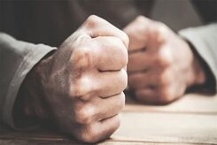 «انتقام خاموش»؛ واکنشی پنهان و مخرب در ادارات دولتی