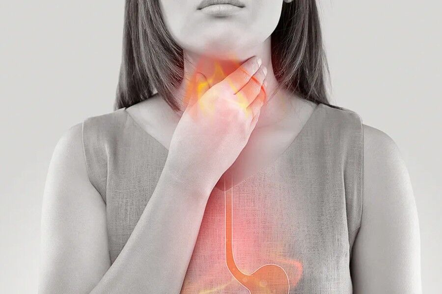 ۲ راهکار ساده برای کاهش علائم رفلاکس معده 