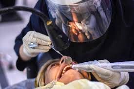 ساخت پرینتر سه‌بعدی رزینی با دقت ۵۰ میکرون با کاربرد در دندانپزشکی