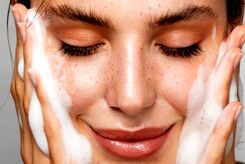 چه شوینده ای برای پوست مناسب است؟ 