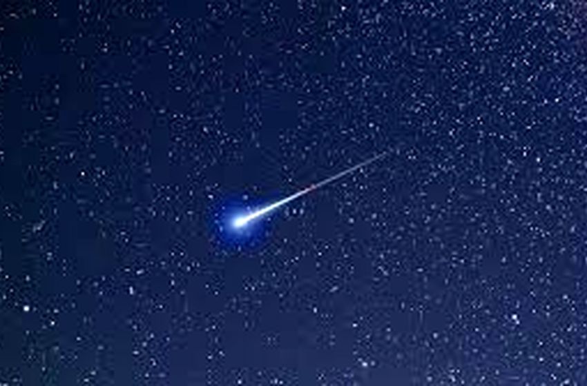 گوی آتشین شهابی آسمان جزیره شمالی نیوزیلند را روشن کرد/ ویدئو