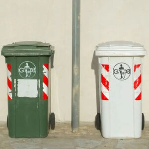 رفع بوی بد سطل‌های زباله با نور خورشید 