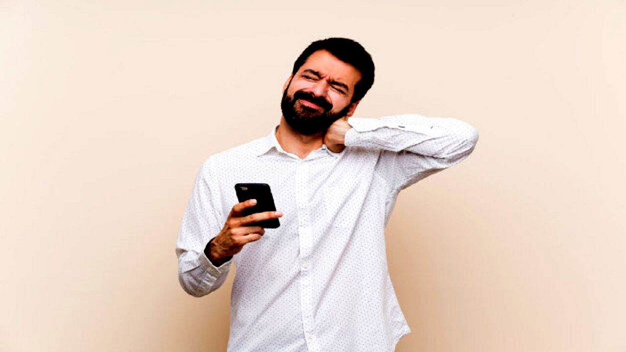 عوارض استفاده طولانی مدت از تلفن همراه بر بدن انسان