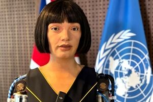 ربات نقاش، بزرگ‌ترین نگرانی‌های عصر حاضر را گوشزد می‌کند