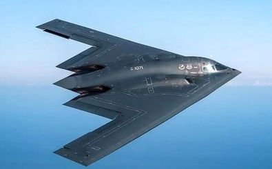 عکسی با حضور نیمی از موجودی خاص ترین بمب افکن جهان