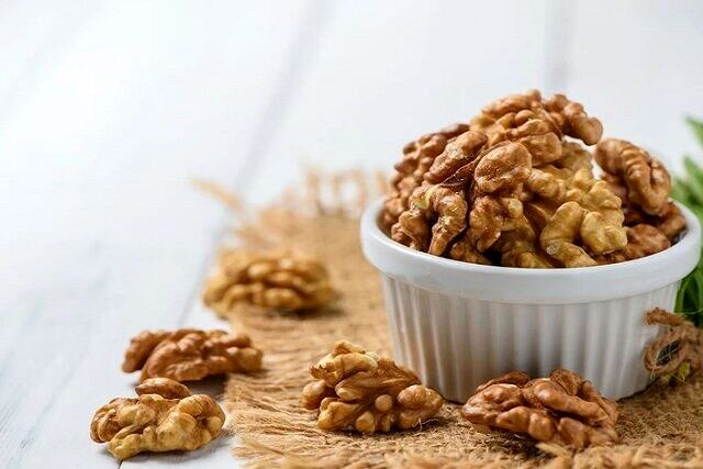 تاثیر خوردن گردو در صبحانه بر عملکرد مغز انسان