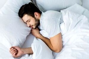 فکر کردن به 3 اتفاق خوب روزانه، پیش از خواب، کیفیت زندگی را بهبود می‌دهد