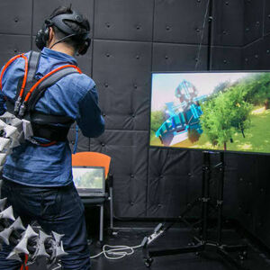 مهندسان ژاپنی برای حفظ تعادل سالمندان دم رباتیک ساختند/ ویدئو